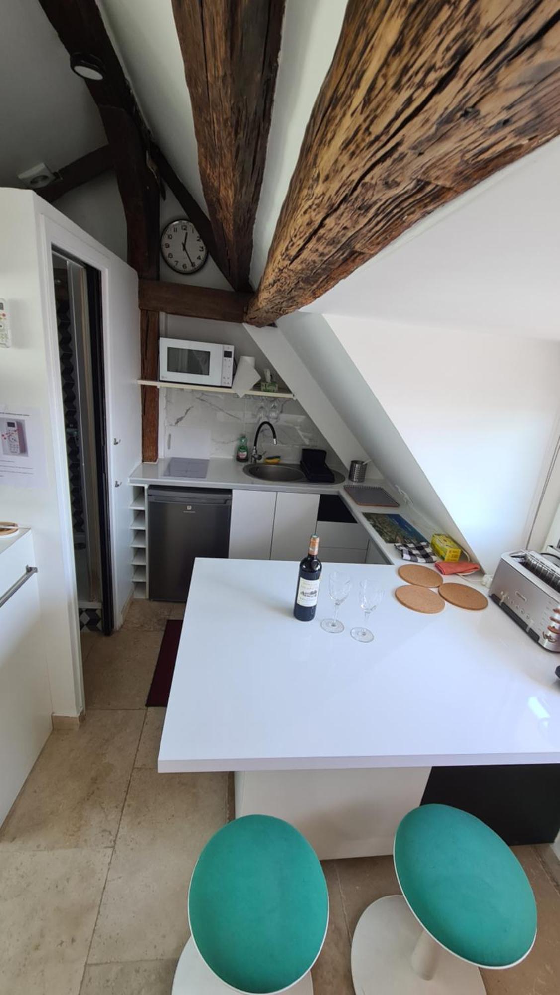 Appartement Coeur De Paris Avec Vue Sur Les Toits Экстерьер фото